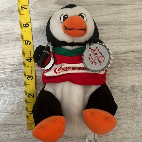 1999 Coca Cola Beanie Plush Penguin in hockey shirt - Picture 3 of 9